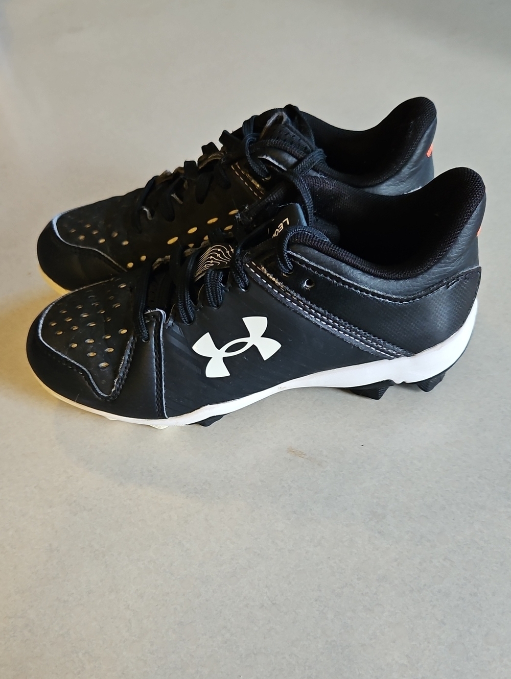 Under Armour Youth Baseball Cleats